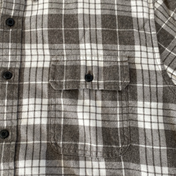 Lucky Brand Men’s Flannel Button Down Shirt - Picture 3 of 8